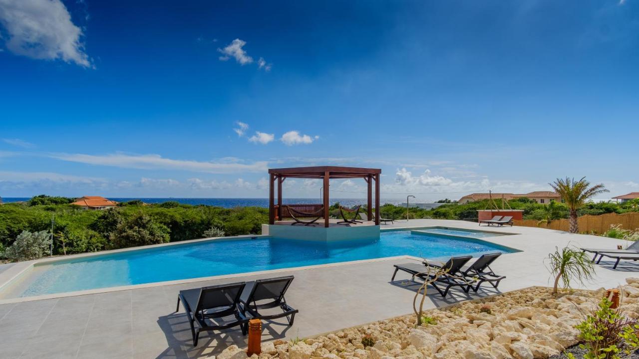 Coral Estate Ocean View Apartments Willemstad Exterior photo