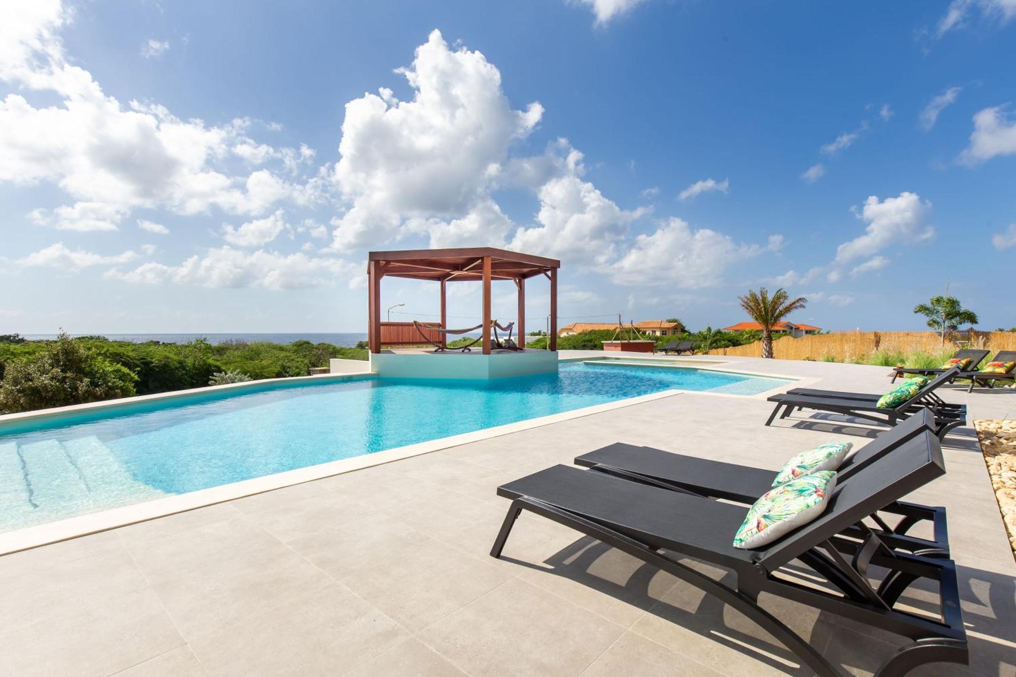 Coral Estate Ocean View Apartments Willemstad Exterior photo